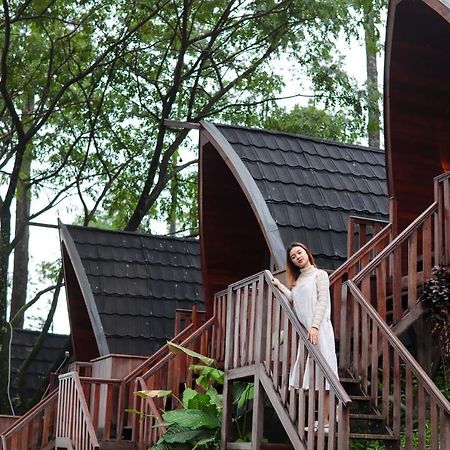 Villa Welirang Forest Pacet Mojokerto Exterior foto