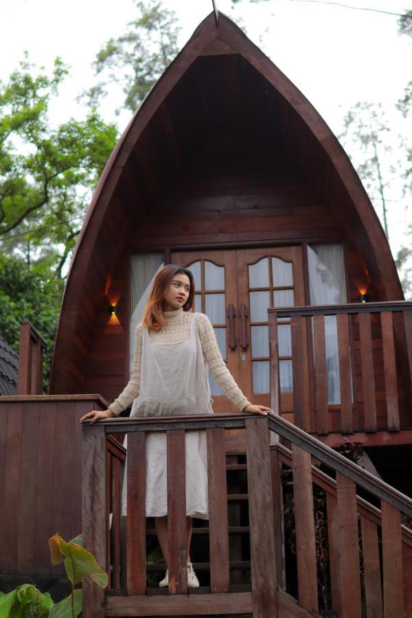 Villa Welirang Forest Pacet Mojokerto Exterior foto