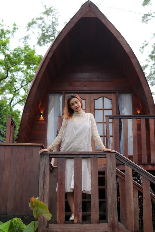 Villa Welirang Forest Pacet Mojokerto Exterior foto